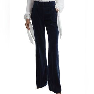 NWT REISS BREE-VELVET FLARE TROUSER
Size 2R